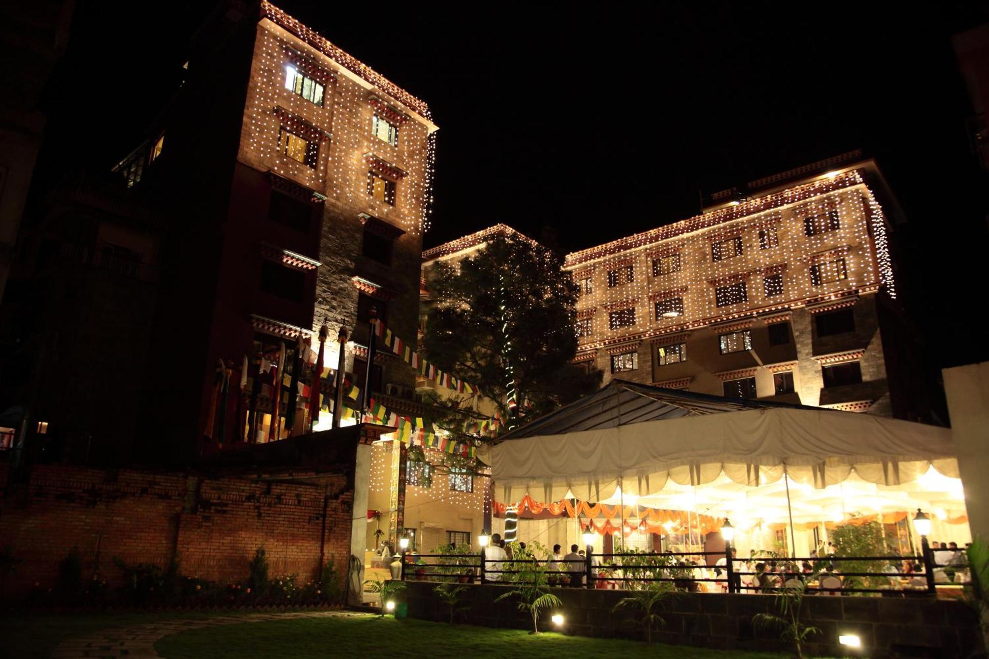 Hotel Tibet International Kathmandu Exterior photo