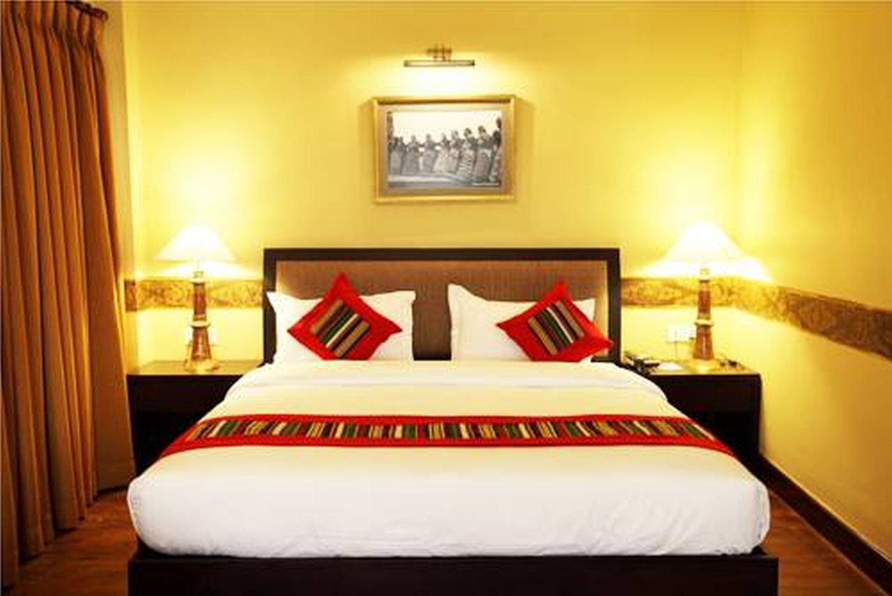 Hotel Tibet International Kathmandu Exterior photo