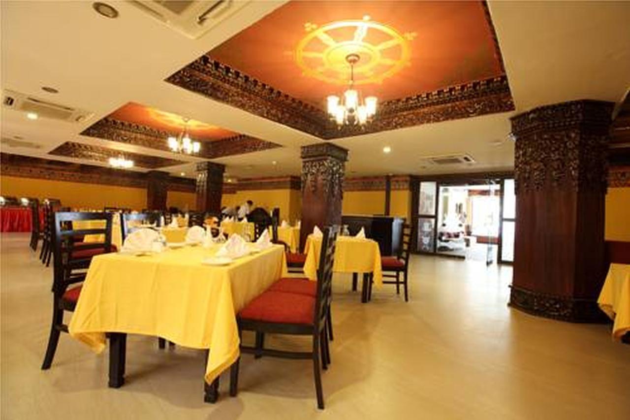 Hotel Tibet International Kathmandu Exterior photo