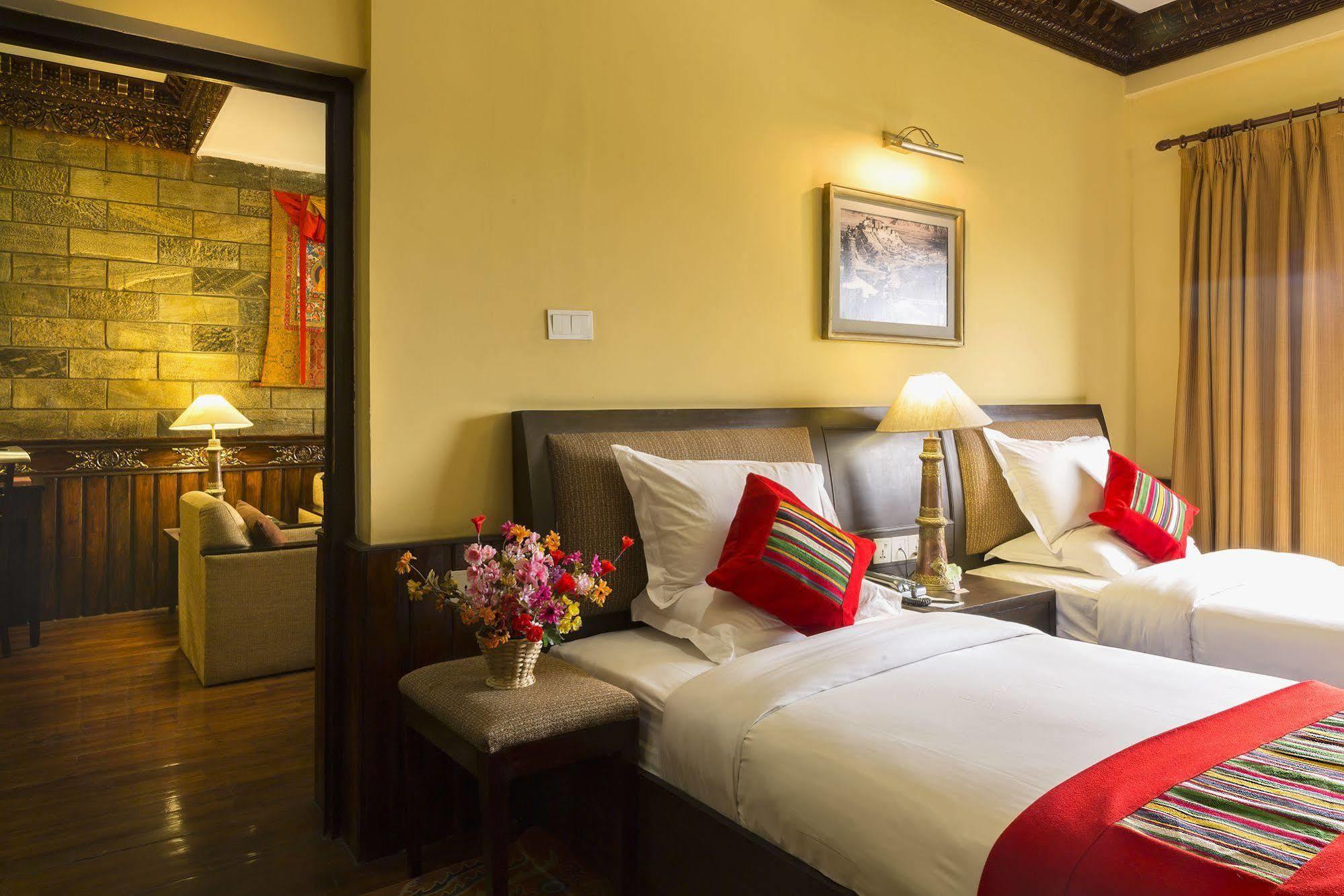 Hotel Tibet International Kathmandu Exterior photo