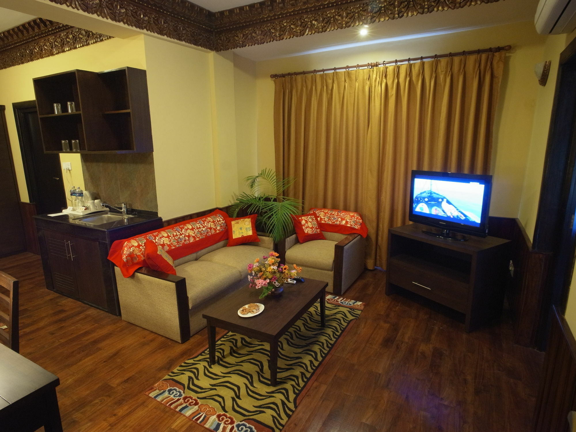 Hotel Tibet International Kathmandu Room photo